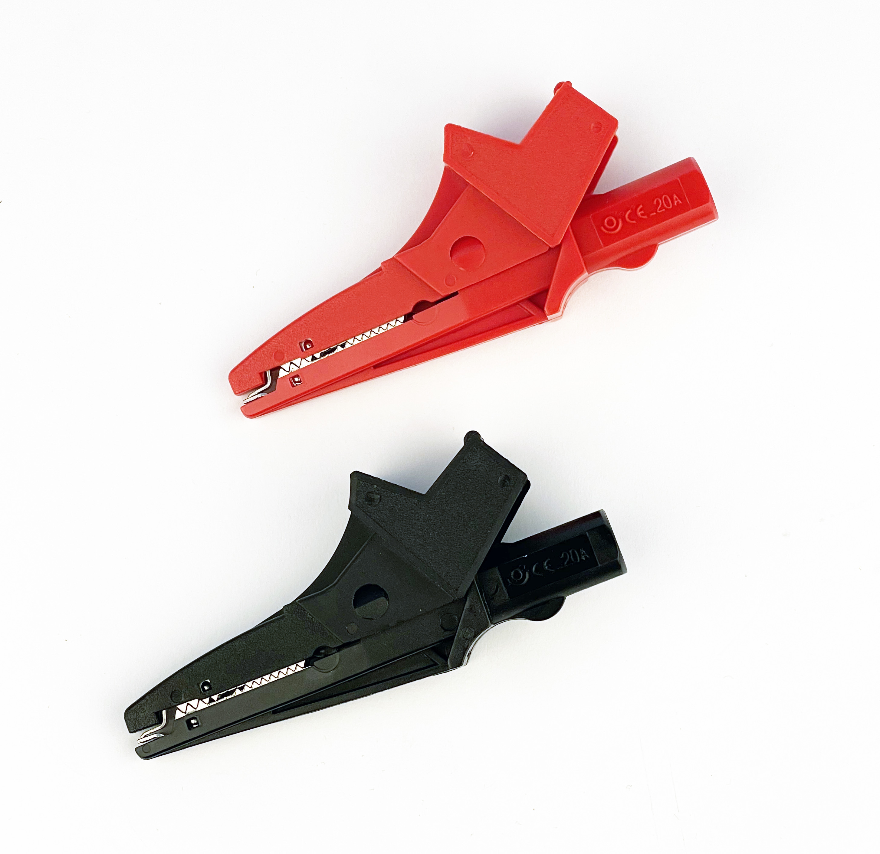 Geïsoleerde krokodillenklemmen (1000V/20A) set rood en zwart